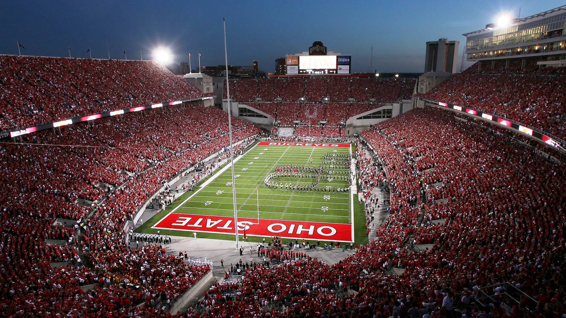 史上最高薪资合约签约，联盟新纪录花落谁家？，最高薪酬